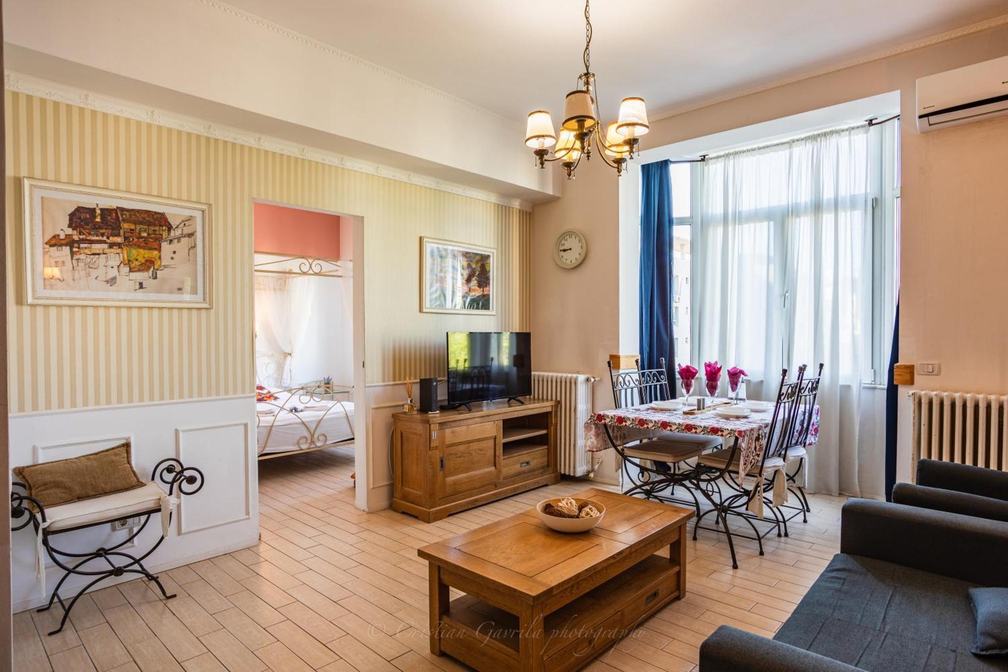 University Apartment ブカレスト エクステリア 写真